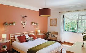 Coastal Garden Paradise Retreat- 6 Min From The Beach